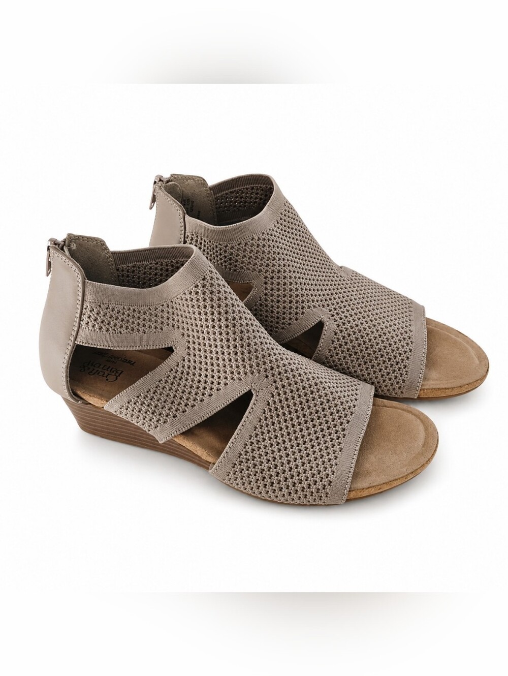 •Croft & Barrow Women's Taupe Wedge Sandals